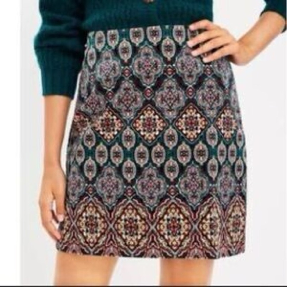 LOFT Medallion Corduroy Mini Skirt. NWOT size 10P